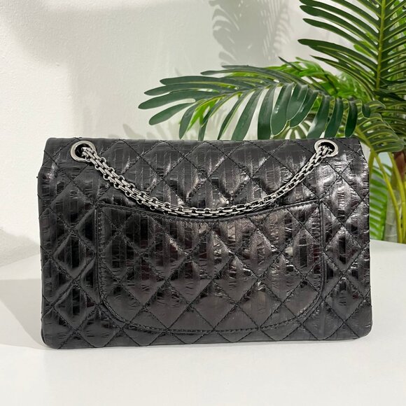 Chanel Black Striped Calfskin 2.55 Reissue 226 Double Flap Bag - Picture 6 of 15